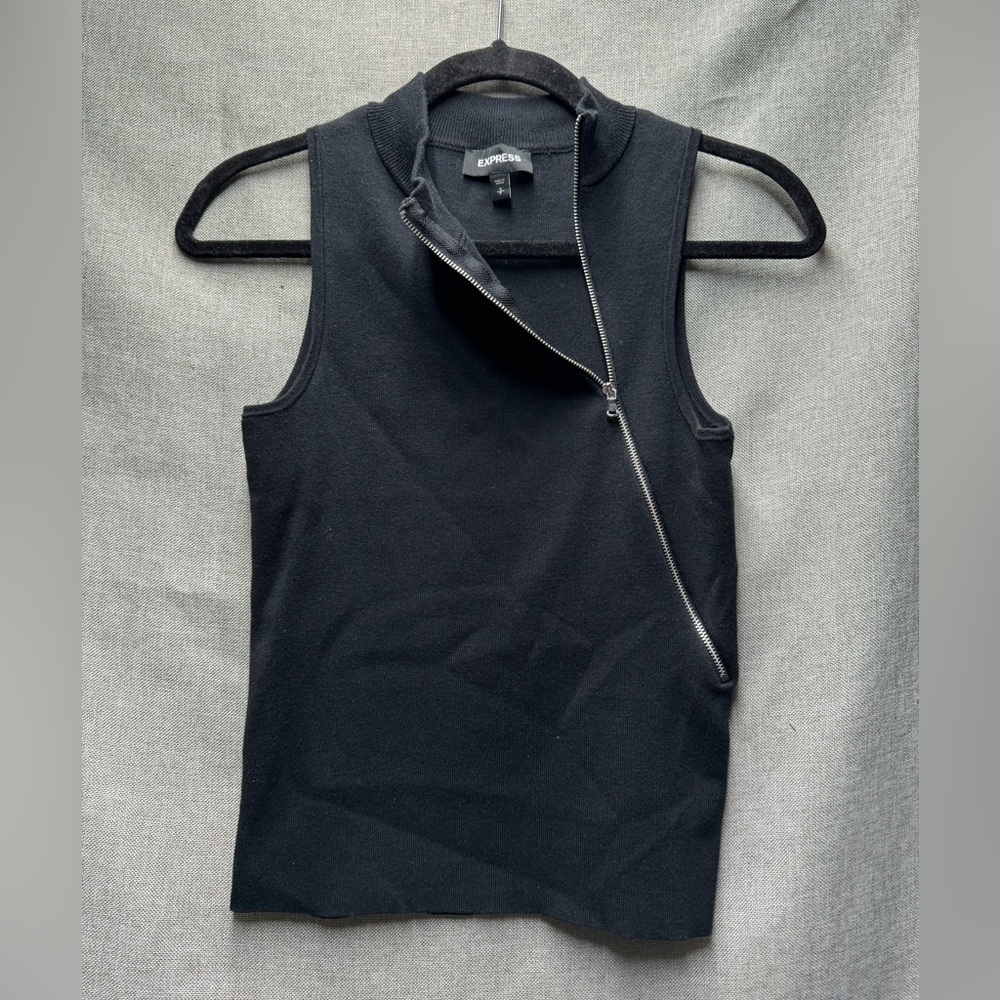 Zipper sleeveless sweater